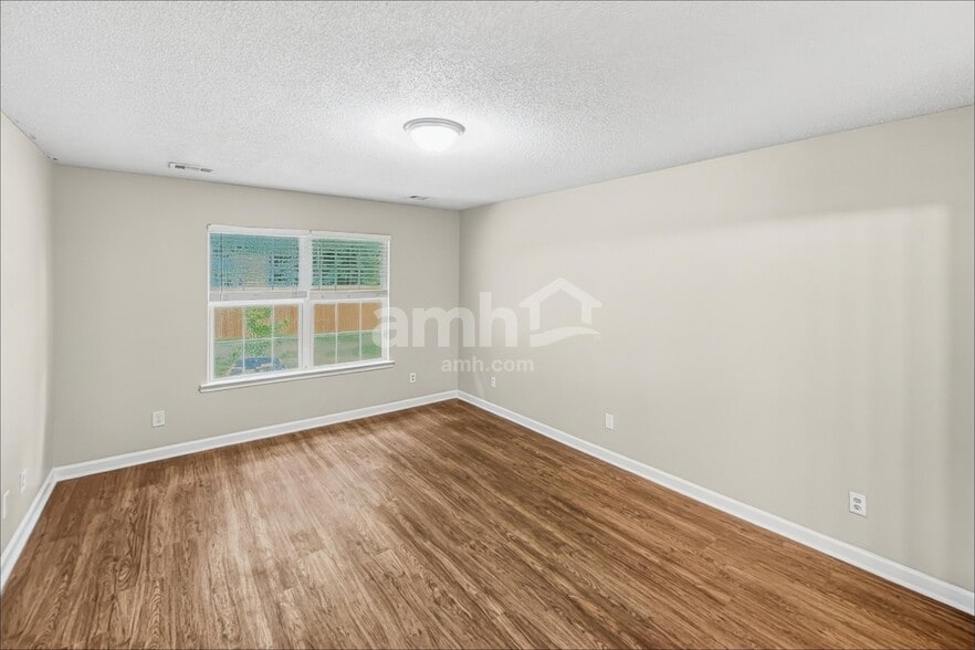 Building Photo - 83 Yellow Jasmine Ct