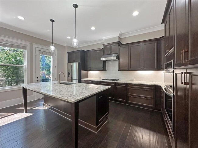 Building Photo - 4154 Wisconsin Dr