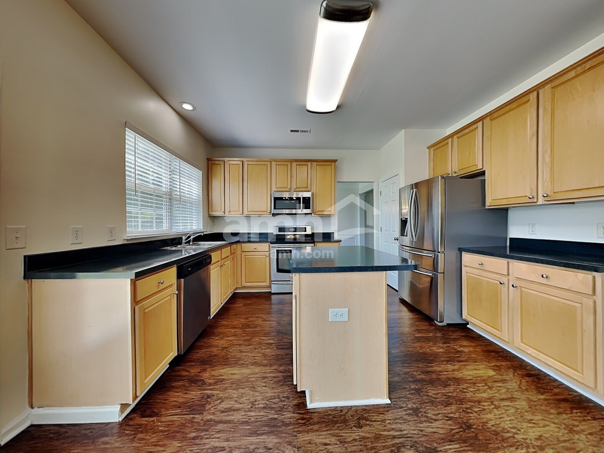 Building Photo - 1440 Cantwell Ct