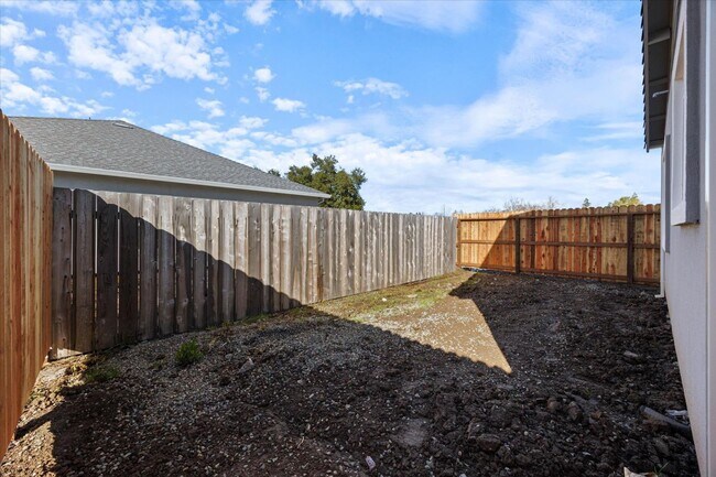 Building Photo - 6651-6655 Sunset Bluffs Street
