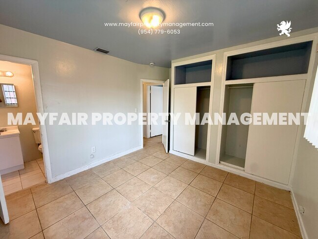 Building Photo - 20520 NW 24th Ct