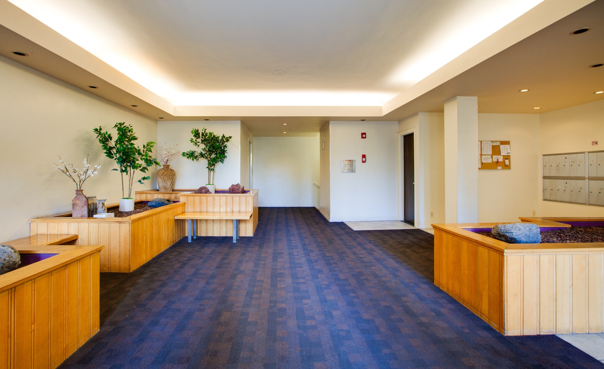 Building Photo - 900 Euclid St