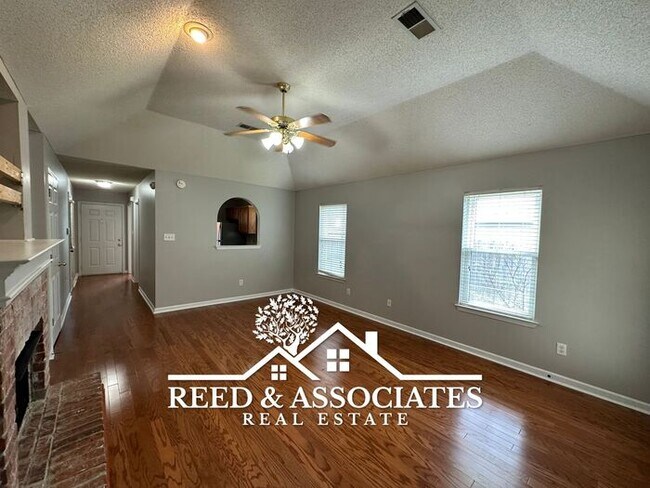 Building Photo - Cordova Home Located off of Houston Levee!