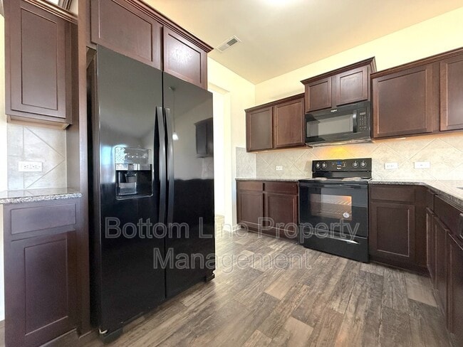 Building Photo - 523 Contentment Dr