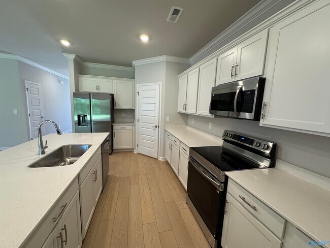 Building Photo - 15589 Ruthie Lynn Dr