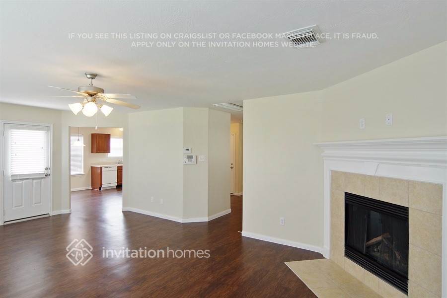 Building Photo - 16114 Majestic Glen Ln