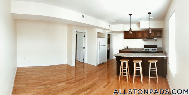 Building Photo - 21-23 Weitz St.