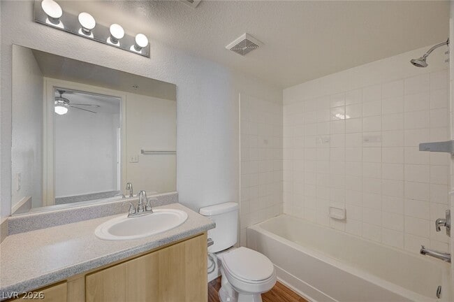 Building Photo - 6955 N Durango Dr