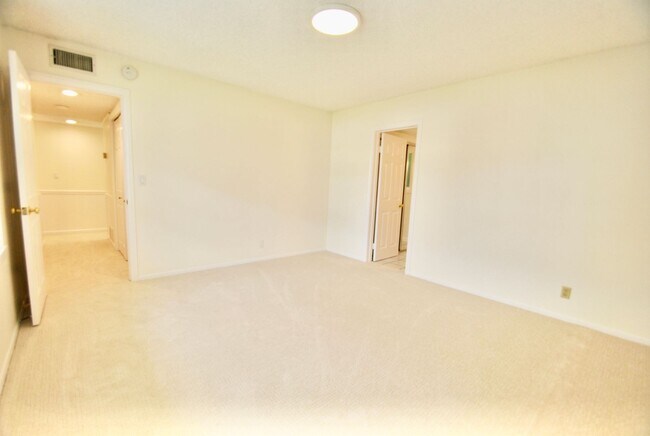 Building Photo - Charming Four Bedroom Rossmoor Home