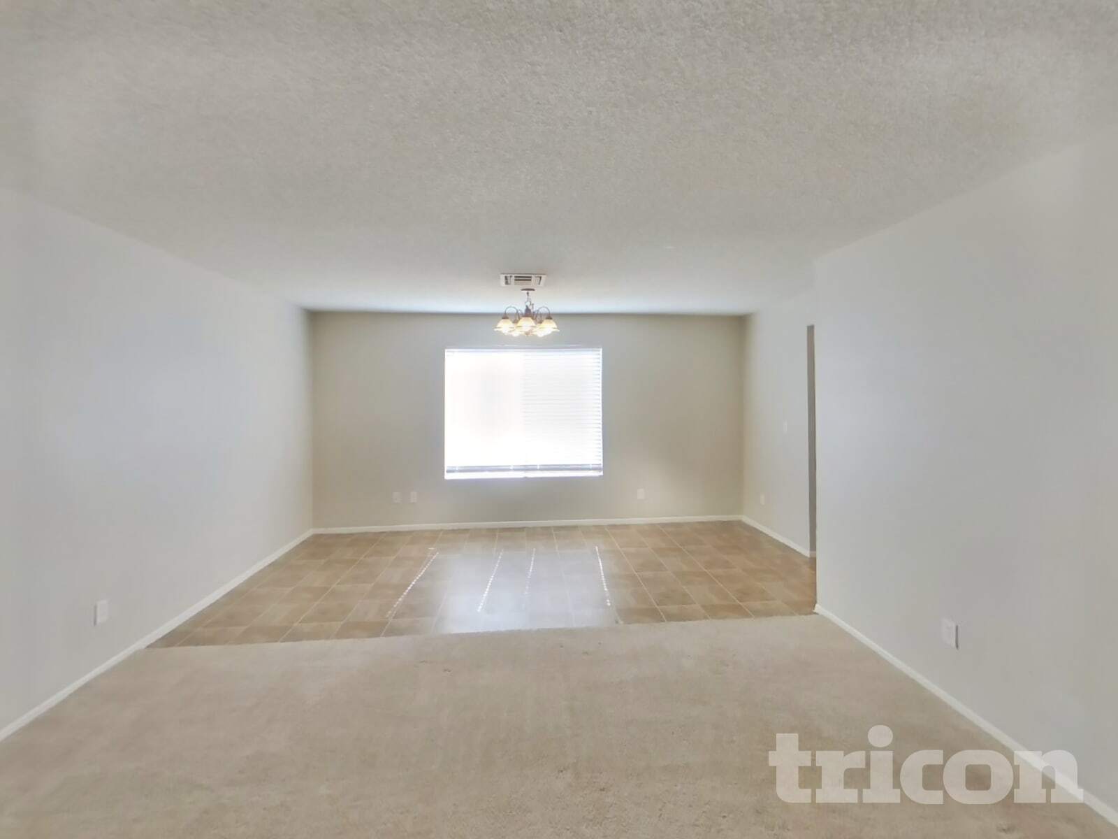 Building Photo - 5651 W Cheryl Dr