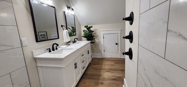Building Photo - 635 Kotter Farms Trl