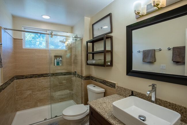 Upstairs Bathroom - 12565 Milton St