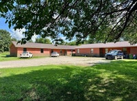 Building Photo - 208 NE 2nd St