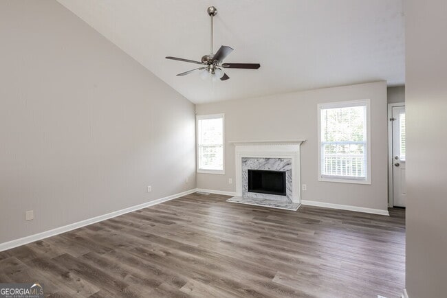 Building Photo - 139 Legacy Dr