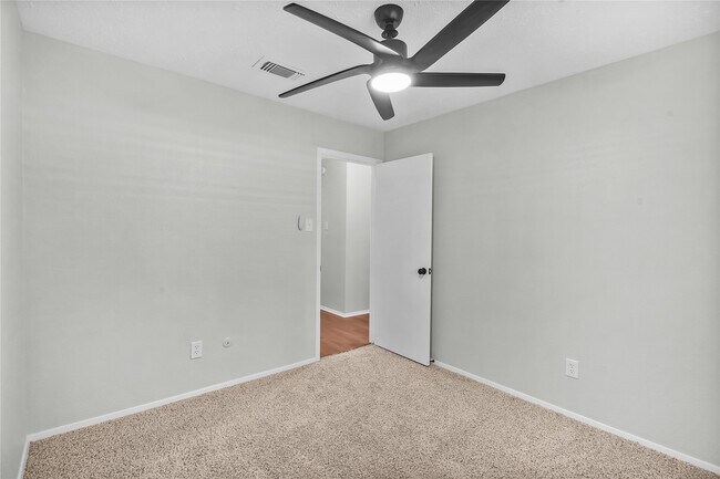 Building Photo - 16911 Jane Lynn Ln