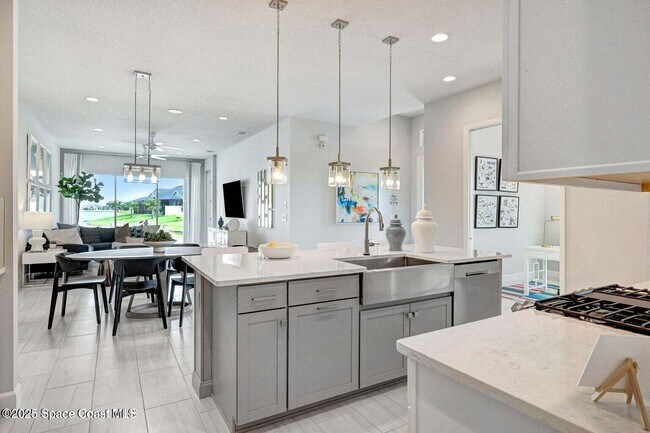 Building Photo - 2680 Avalonia Dr