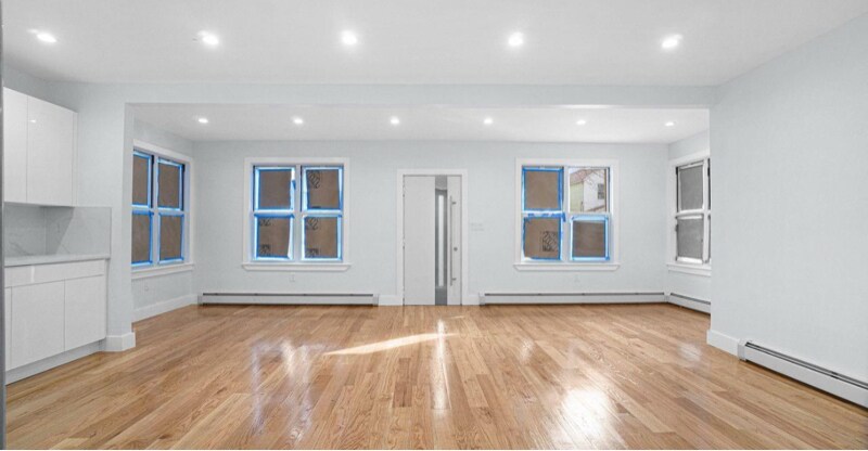 Building Photo - 158-29-15875 75th Ave