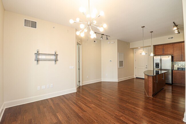 Building Photo - (Coming Soon) Piedmont Row Condo!