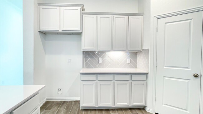 Building Photo - 21735 N Enchanted Rock Dr