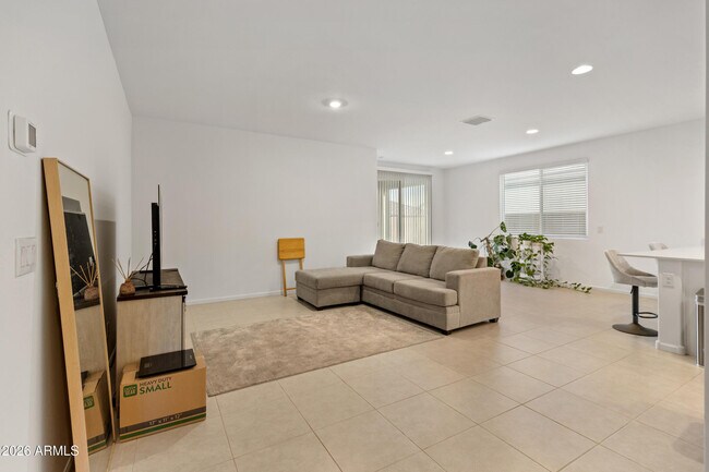 Building Photo - 3065 E Riding Boot Wy