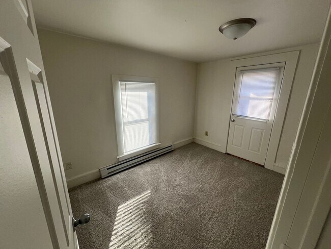 Building Photo - nre617