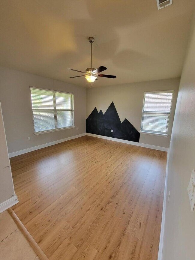 Building Photo - 119 Strike Eagle Dr