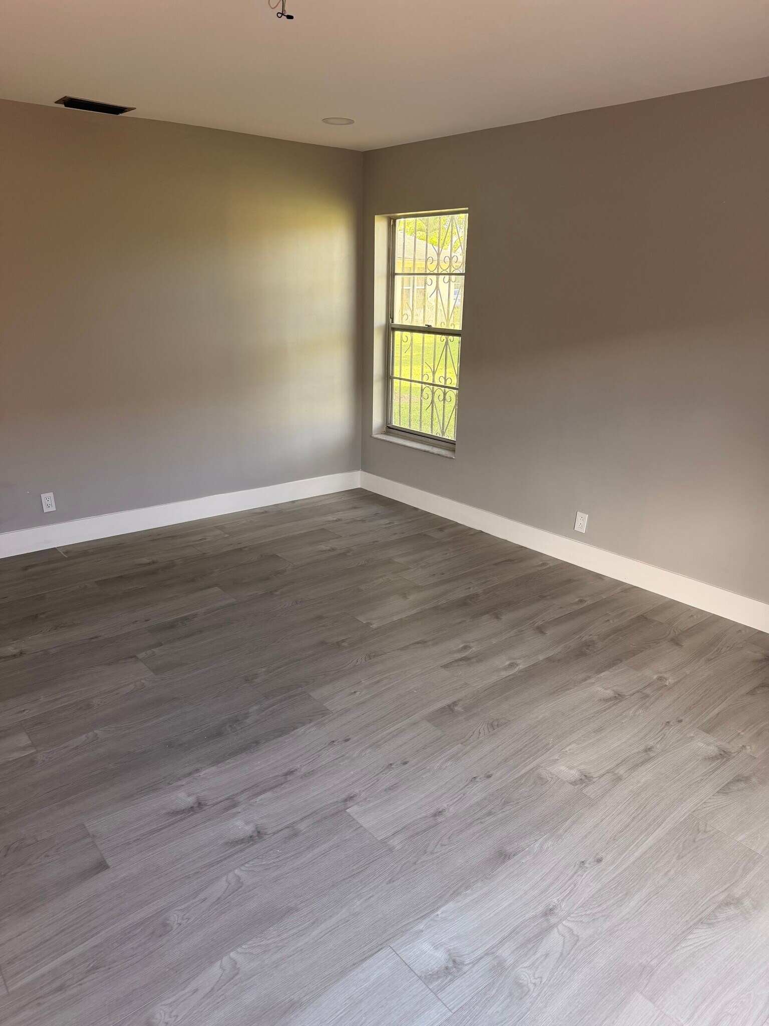 Building Photo - 7179 SW 22nd Pl