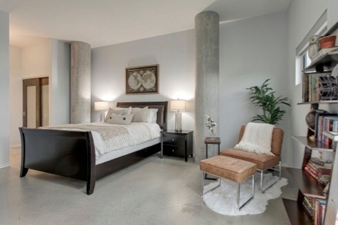 Building Photo - 2115 Yeaman Pl