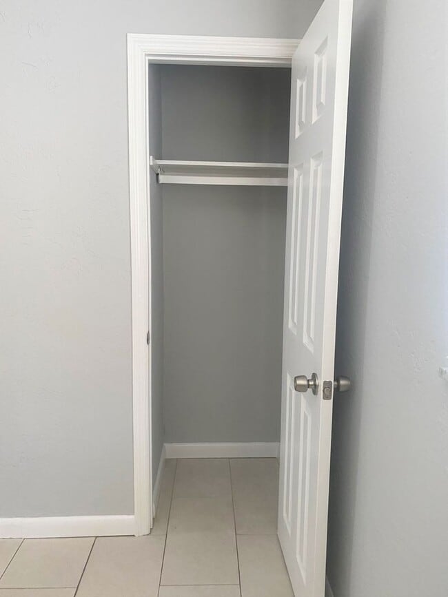 Building Photo - 5219 17th Ave S