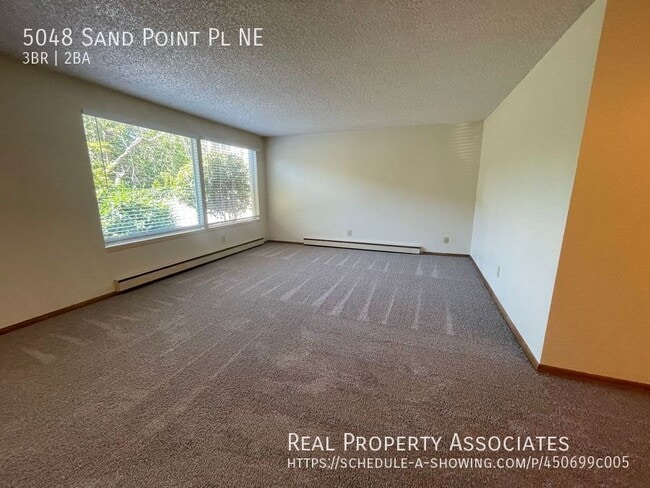 Building Photo - 5048 Sand Point Pl NE