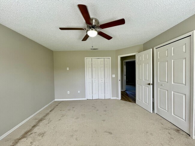 Building Photo - GREAT 3/2 HOME IN OVIEDO STILLWATER SUBDIVISION