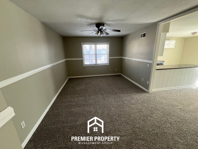 Building Photo - Spacious 3BR/1.5BA in Memphis - Open Kitchen, Dining Room & Private Backyard