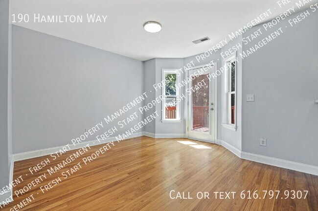 Building Photo - 190 Hamilton Way
