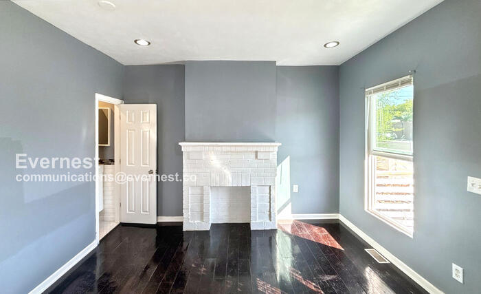 Building Photo - 39 S Yale Ave