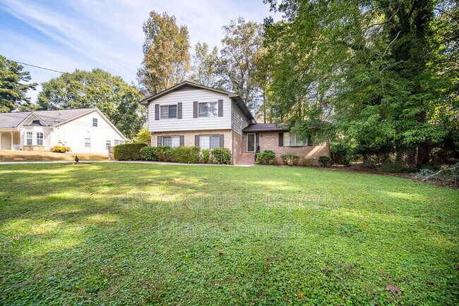 Building Photo - 2820 Meadowlark Trail NW