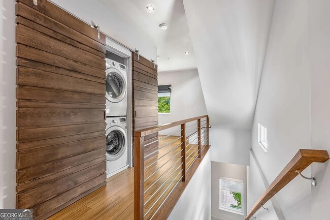 Building Photo - 1672 DeKalb Ave NE