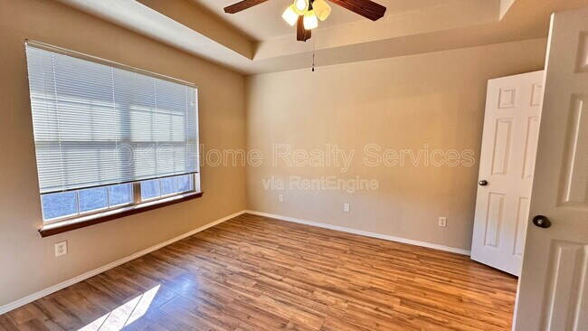 Building Photo - 1306 SW 25th St