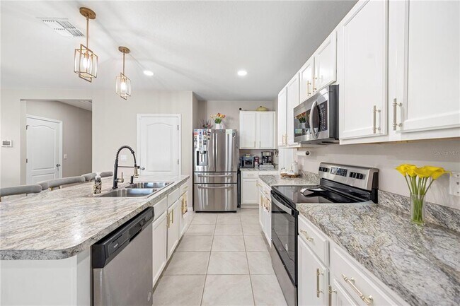 Building Photo - 1368 Berry Ln