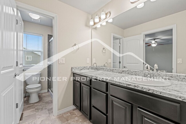 Building Photo - 3-Bedroom, 2.5 Bath Home in Desirable Lors...