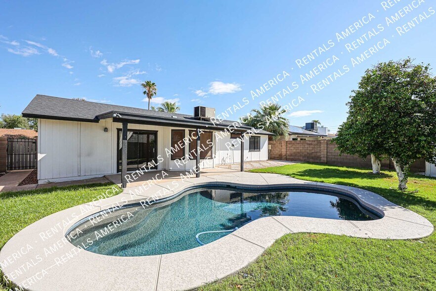 Building Photo - 3103 E Villa Rita Dr