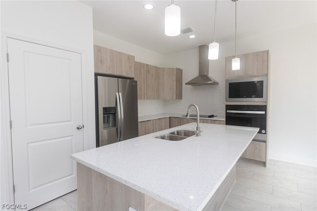 Building Photo - 1253 Argosy Rd