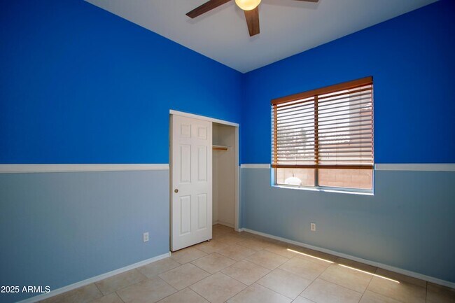 Building Photo - 26633 N 41st Way