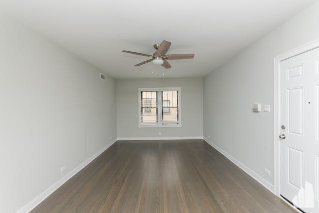 Building Photo - 1 bedroom in Chicago IL 60640