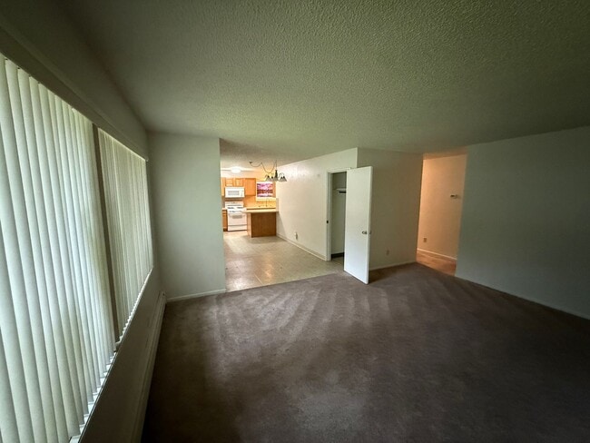 Building Photo - 6949 Windsor Pl