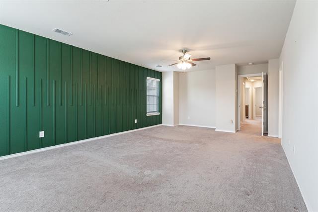 Building Photo - 2833 Bellflower Dr
