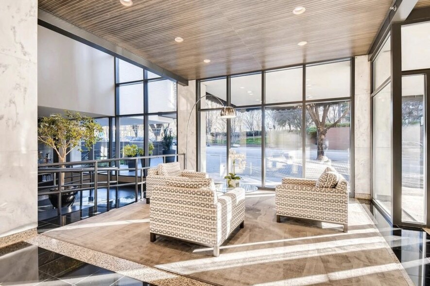 Primary Photo - 620 Peachtree St NE