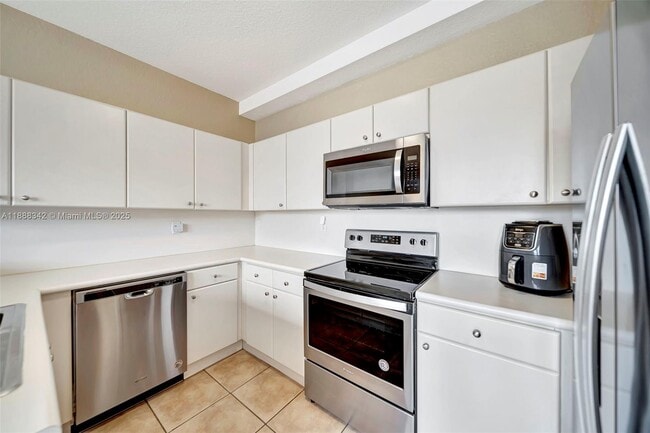 Building Photo - 4361 SW 160th Ave