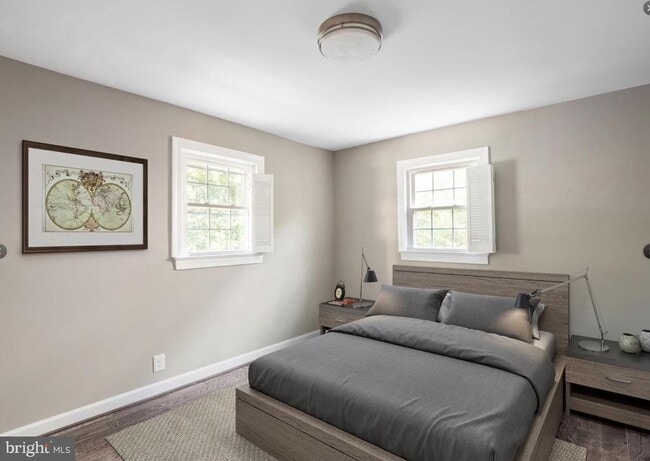 Building Photo - 2617 E Maple St