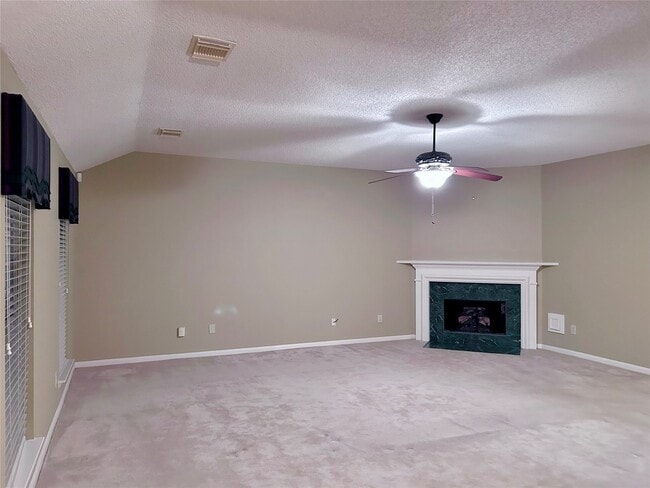 Building Photo - 10011 Territory Ln