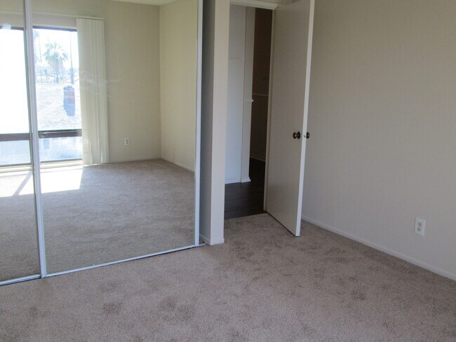 Building Photo - 1803 E Ocean Blvd